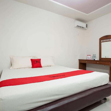 Reddoorz @ Panglima Sudirman Hotel Surabaia Exterior foto