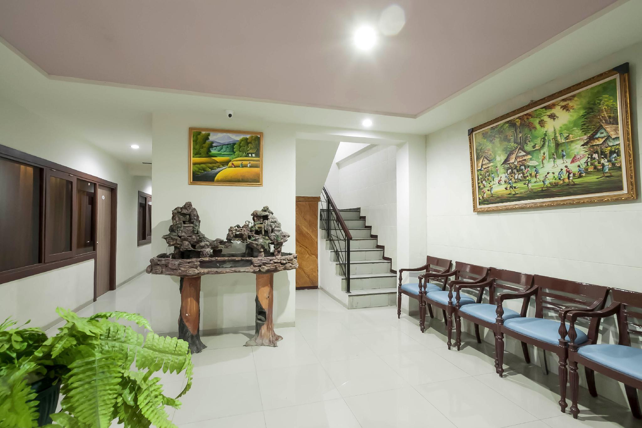Reddoorz @ Panglima Sudirman Hotel Surabaia Exterior foto