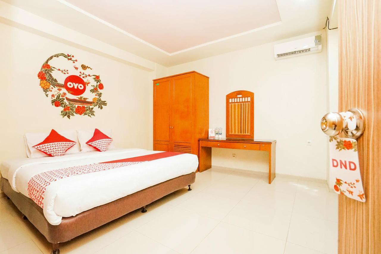 Reddoorz @ Panglima Sudirman Hotel Surabaia Exterior foto
