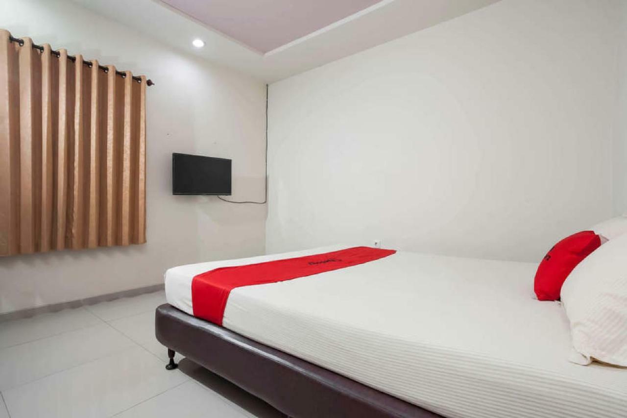 Reddoorz @ Panglima Sudirman Hotel Surabaia Exterior foto